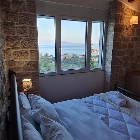 Villa Πέτρα, Ελιά Και Λεβάντα à Tolón Extérieur photo