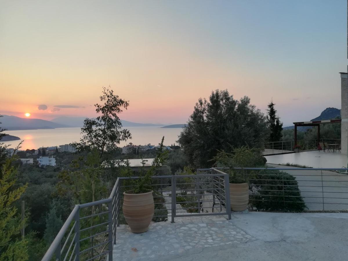 Villa Πέτρα, Ελιά Και Λεβάντα à Tolón Extérieur photo