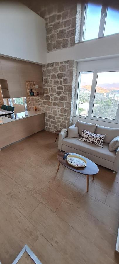 Villa Πέτρα, Ελιά Και Λεβάντα à Tolón Extérieur photo