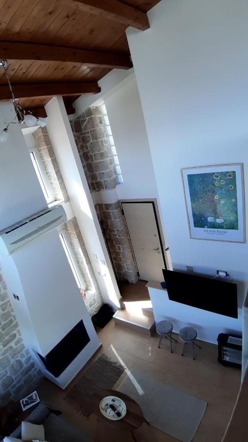 Villa Πέτρα, Ελιά Και Λεβάντα à Tolón Extérieur photo