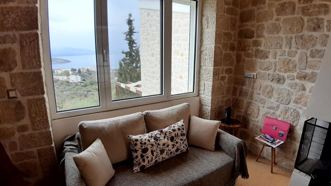 Villa Πέτρα, Ελιά Και Λεβάντα à Tolón Extérieur photo