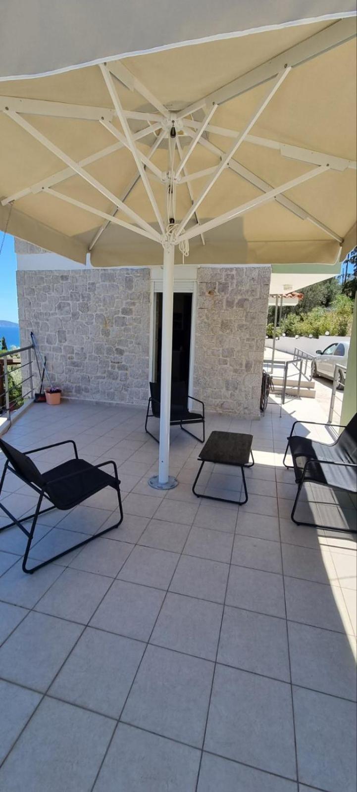 Villa Πέτρα, Ελιά Και Λεβάντα à Tolón Extérieur photo
